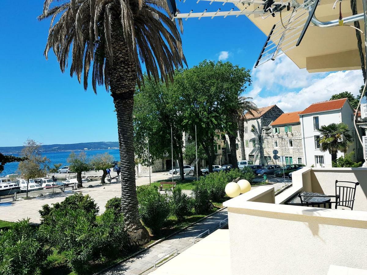 Apartment Dujic Kastela Exterior photo